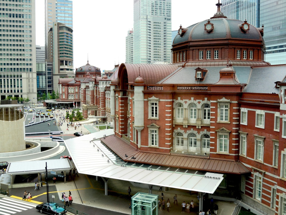 Tokyo Station — The Sound of Rice at the Starting Point of the Five Highways